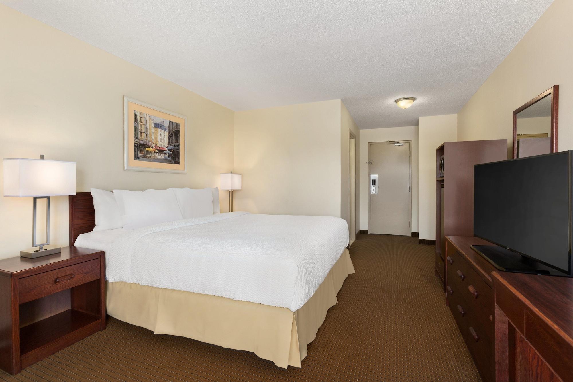 Days Inn By Wyndham London Ngoại thất bức ảnh
