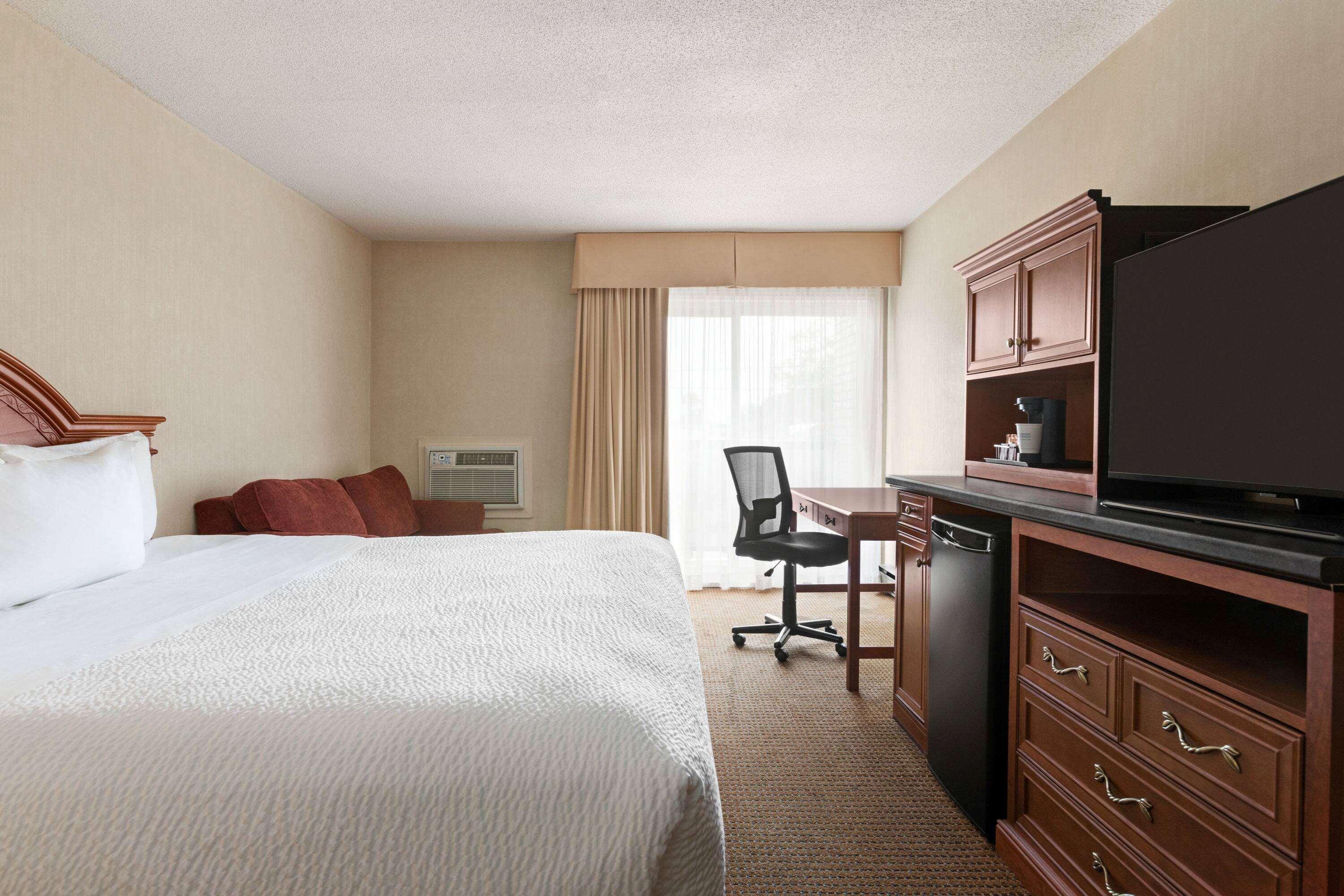 Days Inn By Wyndham London Ngoại thất bức ảnh