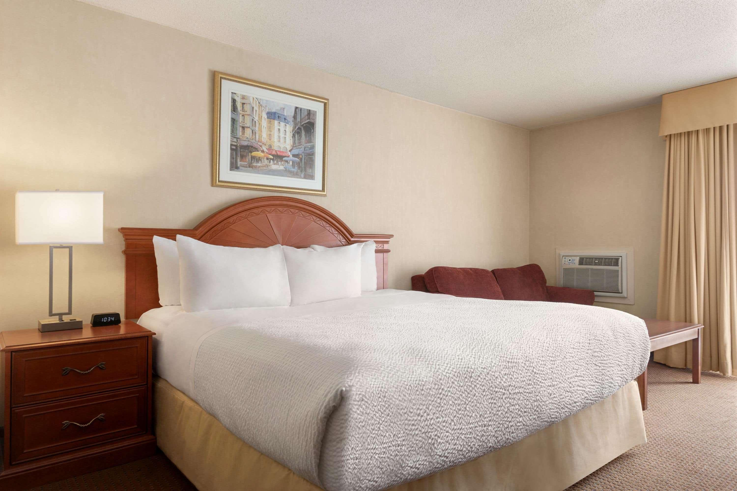 Days Inn By Wyndham London Ngoại thất bức ảnh