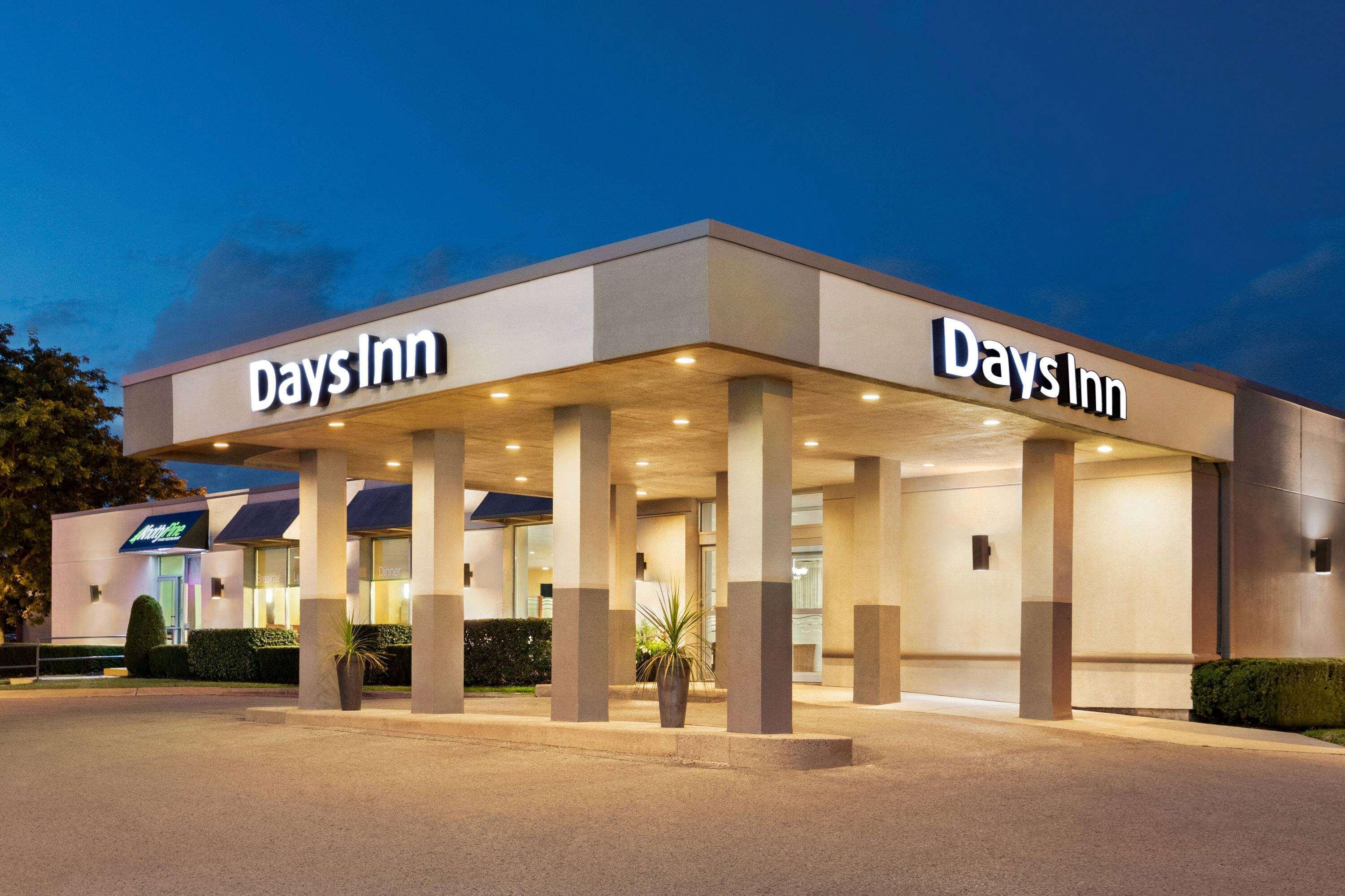 Days Inn By Wyndham London Ngoại thất bức ảnh